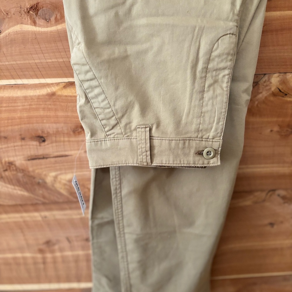 Old Navy OG Chinos size Large NWT
